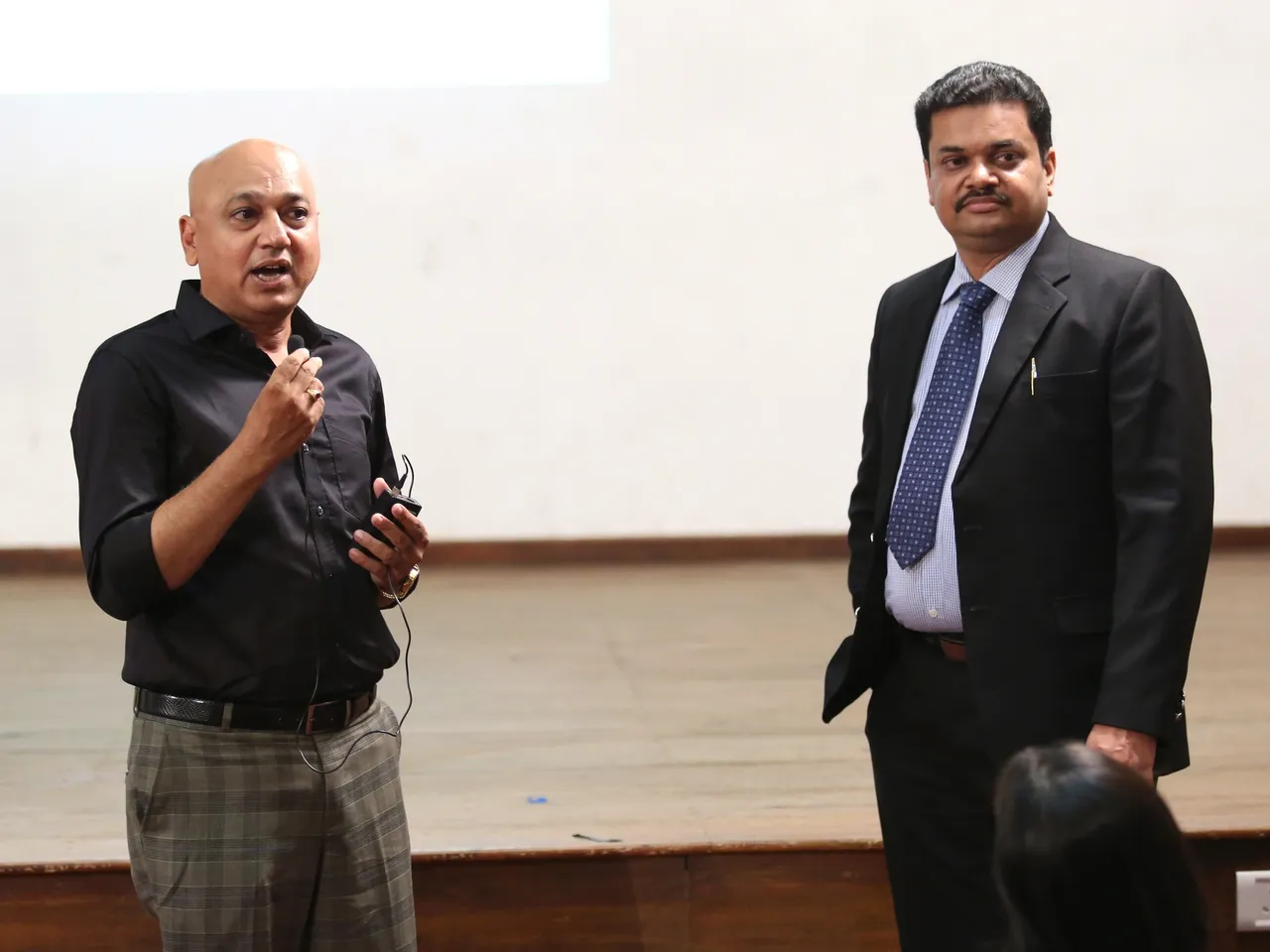 Development Officer Shri V. C. Gohel adressing the participants at the seminar.